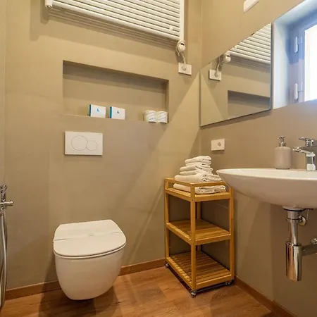 Beautiful Just Steps From The *