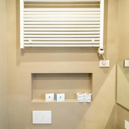 דירה Beautiful Just Steps From The *