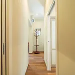 Beautiful Just Steps From The Apartman *